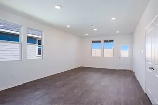 127 Orange Flame Blvd, Uhland, TX 78640 - Photo 10