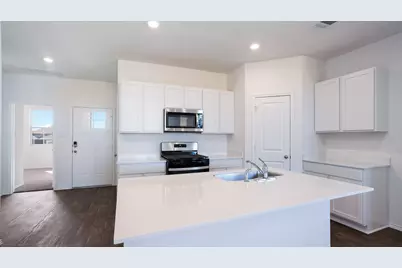 127 Orange Flame Boulevard, Uhland, TX 78640 - Photo 6