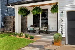 2508 E 9th St, Austin, TX 78702 - Photo 2