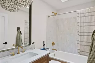 1400 Cripple Creek Dr, Austin, TX 78758 - Photo 32