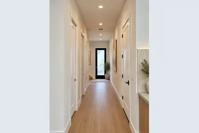11626 Ladera Vista Drive, Austin, TX 78759 - Photo 10