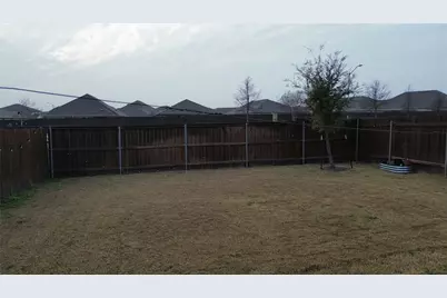138 Milliner Loop, Hutto, TX 78634 - Photo 34