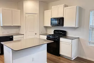 138 Milliner Loop, Hutto, TX 78634 - Photo 8