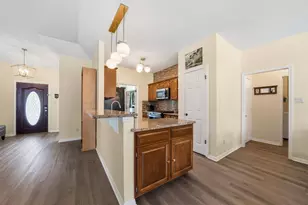 2008 Lancaster St, San Marcos, TX 78666 - Photo 6