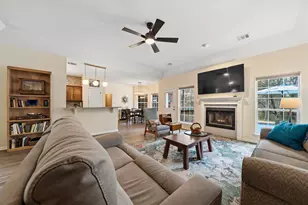 2008 Lancaster St, San Marcos, TX 78666 - Photo 4