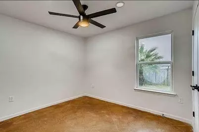 7102 Villita Avenida Street, Austin, TX 78741 - Photo 8