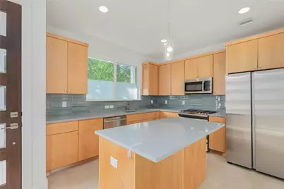 1114 Walton Lane #B, Austin, TX 78721 - Photo 6