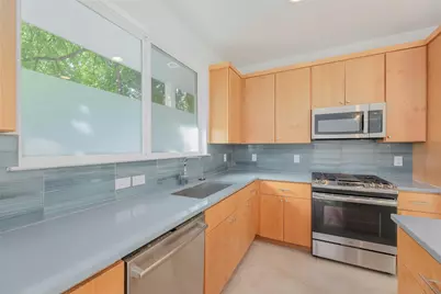 1114 Walton Lane #B, Austin, TX 78721 - Photo 8