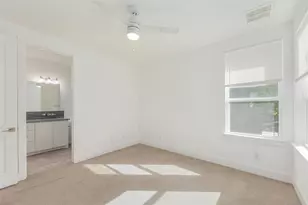 1114 Walton Ln, Austin, TX 78721 - Photo 20
