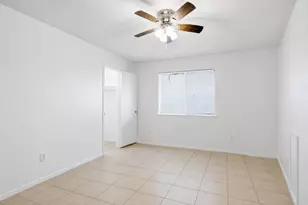 2412 Burleson Ct, Austin, TX 78741 - Photo 6