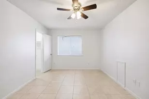 2412 Burleson Ct, Austin, TX 78741 - Photo 8