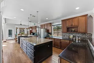 5705 Ballenton Ct, Austin, TX 78739 - Photo 8