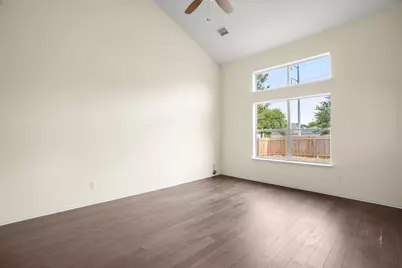 12945 White House Street, Manor, TX 78653 - Photo 6