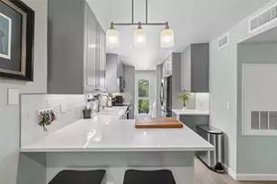 2450 Wickersham Ln, Austin, TX 78741 - Photo 6