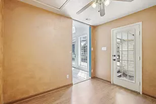 105 Daisy Ln, Bastrop, TX 78602 - Photo 18