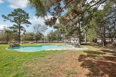 105 Daisy Lane, Bastrop, TX 78602 - Photo 32