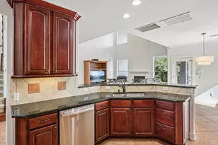 11400 Woodland Hills Trail, Austin, TX 78732 - Photo 10