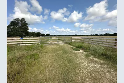 8345 Farm To Market Road 2145, La Grange, TX 78945 - Photo 4