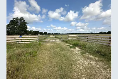 8345 Farm To Market Road 2145, La Grange, TX 78945 - Photo 4