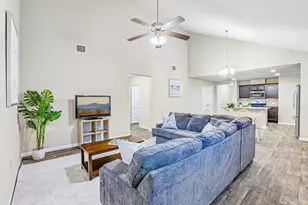 10604 Menominee Falls Ln, Austin, TX 78754 - Photo 4