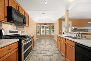 600 Sparkling Brook Ln, Leander, TX 78641 - Photo 12
