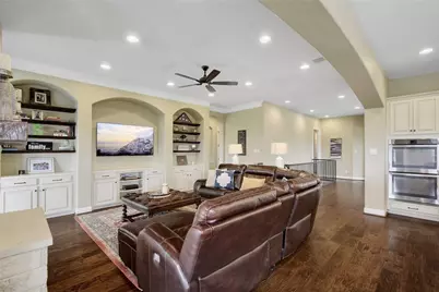 17207 Raynham Hill Drive, Austin, TX 78738 - Photo 10