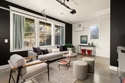 703 E Live Oak Street, Austin, TX 78704 - Photo 24