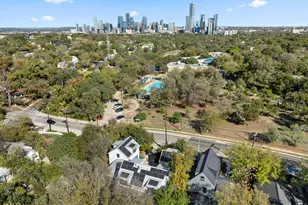 703 E Live Oak St, Austin, TX 78704 - Photo 36