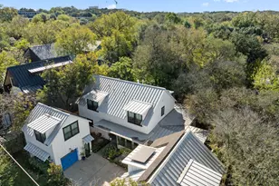 703 E Live Oak St, Austin, TX 78704 - Photo 34