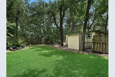 2004 Griswold Lane, Austin, TX 78703 - Photo 20