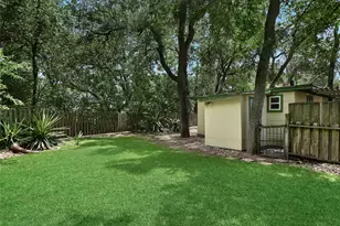 2004 Griswold Ln, Austin, TX 78703 - Photo 20
