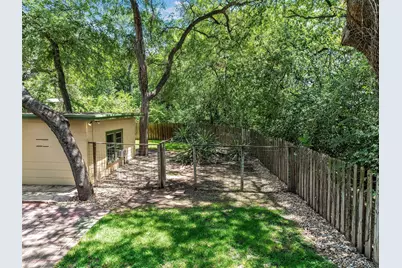 2004 Griswold Lane, Austin, TX 78703 - Photo 22