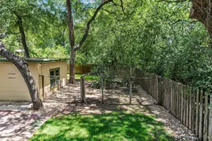 2004 Griswold Ln, Austin, TX 78703 - Photo 22