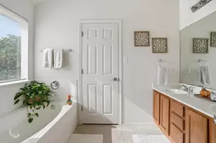 4405 Hoffman Dr, Austin, TX 78749 - Photo 22