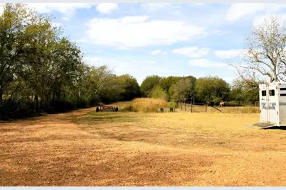 181 N Main Street, Paige, TX 78659 - Photo 20