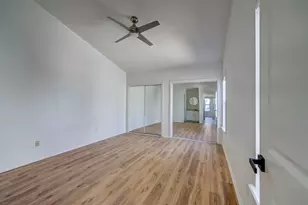 512 Eberhart Ln, Austin, TX 78745 - Photo 22