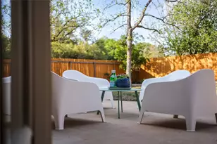 2504 Deerfoot Trail, Austin, TX 78704 - Photo 34