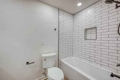 319 Columbine Street, Meadowlakes, TX 78654 - Photo 22