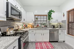 10819 Crown Colony Dr, Austin, TX 78747 - Photo 4