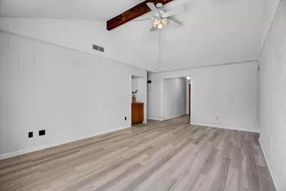 9427 Braeburn Glen, Austin, TX 78729 - Photo 6
