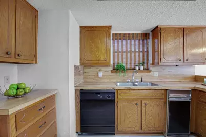 9427 Braeburn Glen, Austin, TX 78729 - Photo 14
