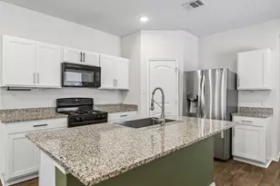 216 Dorchester Dr, Uhland, TX 78640 - Photo 4