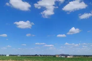 129 County Rd 469, Coupland, TX 78615 - Photo 1