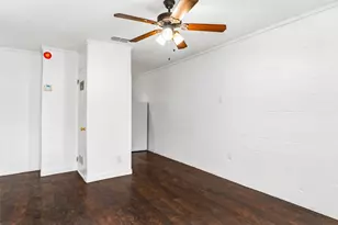 1210 Perez St, Austin, TX 78721 - Photo 2