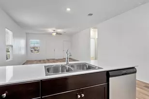 7704 Poppy Petal Dr Loop, Del Valle, TX 78617 - Photo 12