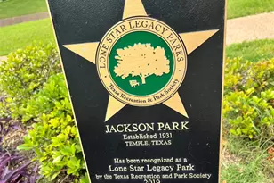 1118 N 2nd St, Temple, TX 76501 - Photo 8