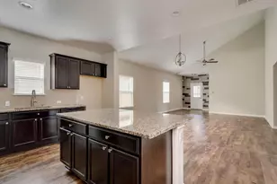 688 Donegal Ln, Georgetown, TX 78626 - Photo 6