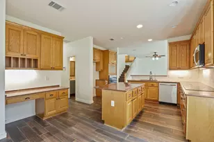 12052 Tulare Dr, Austin, TX 78738 - Photo 8