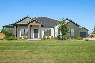 131 Hydrangea Dr, Smithville, TX 78957 - Photo 1
