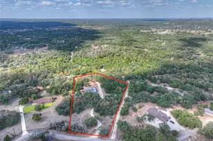 2011 Mustang Ln, San Marcos, TX 78666 - Photo 2